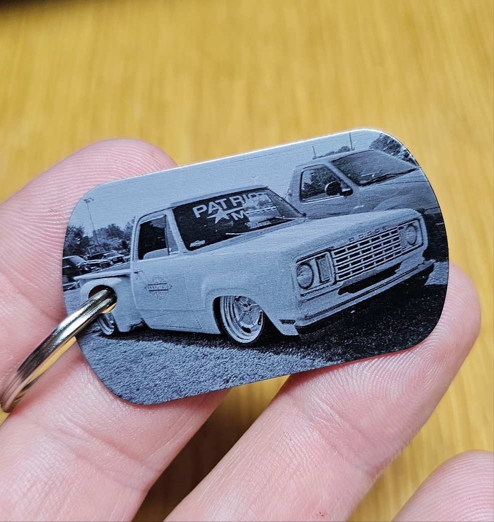 CUSTOMIZED METAL TAG - ONE SIDE