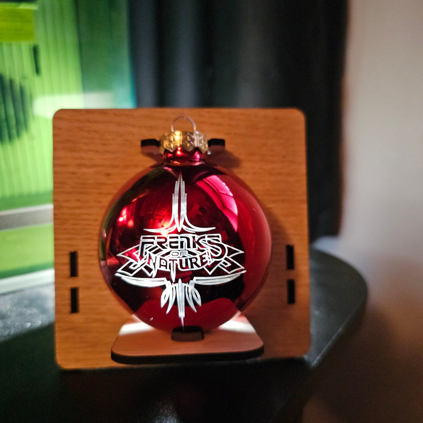 2.5" Ornament (FON PINSTRIPE)