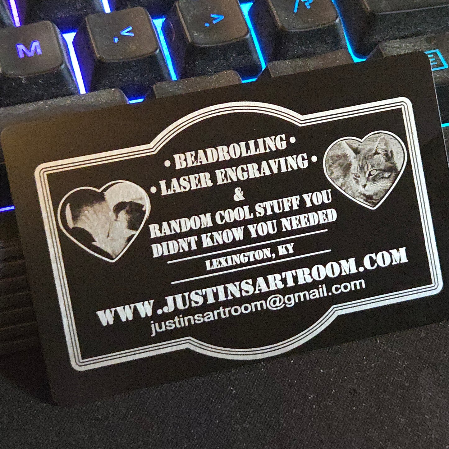 CUSTOM BUSINESS CARDS